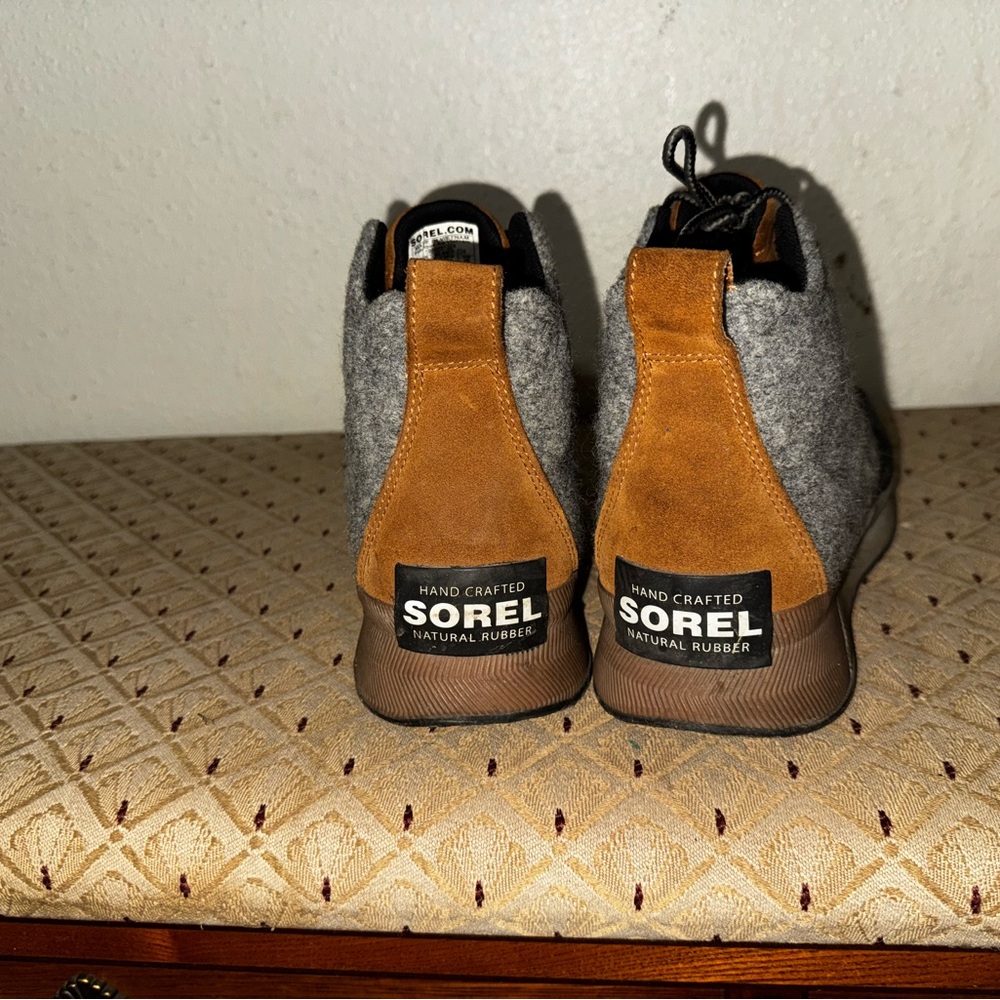 Sorel Black and Tan Footwear - Picture 3 of 5